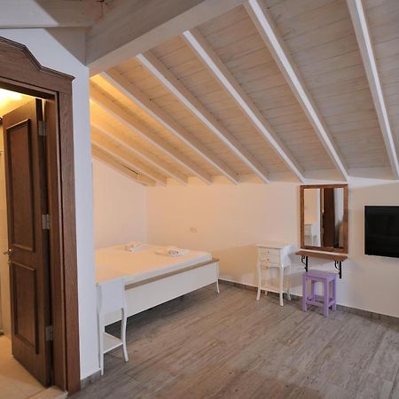 Brothers Cesme Boutique Hotel Esterno foto