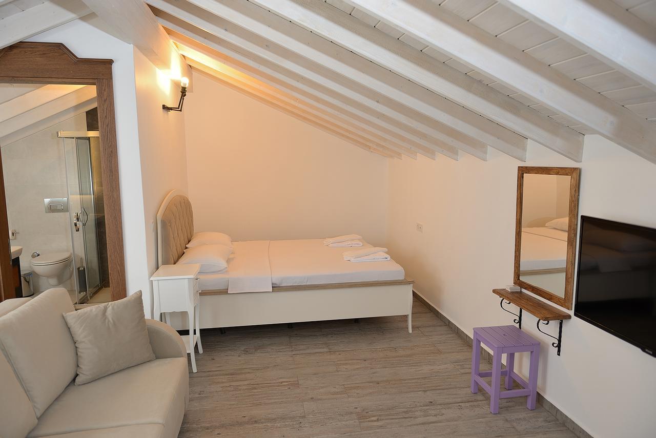 Brothers Cesme Boutique Hotel Esterno foto